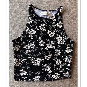 Abercrombie & Fitch BW Floral Cropped Top